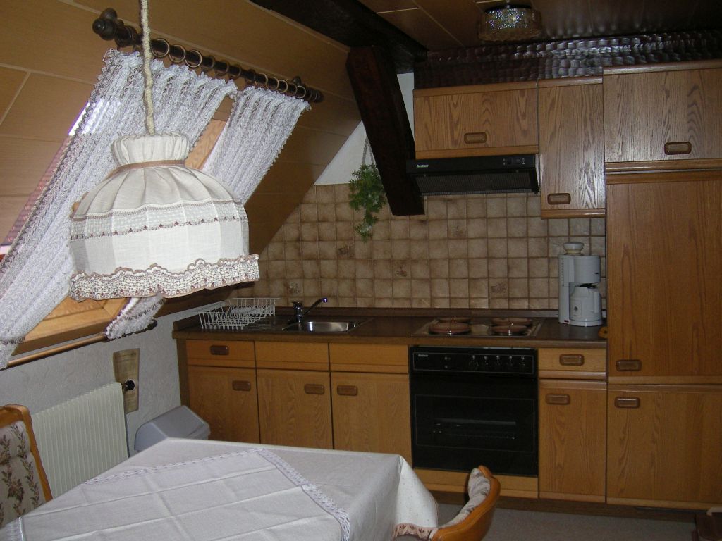 Wohnküche Die Küchen sind komplett mit Küchengeräten ausgestattet